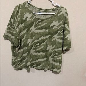 Old Navy Green Camo Short Sleeve Tee